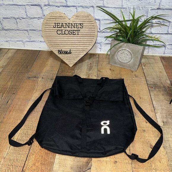 On Cloud Running backpack